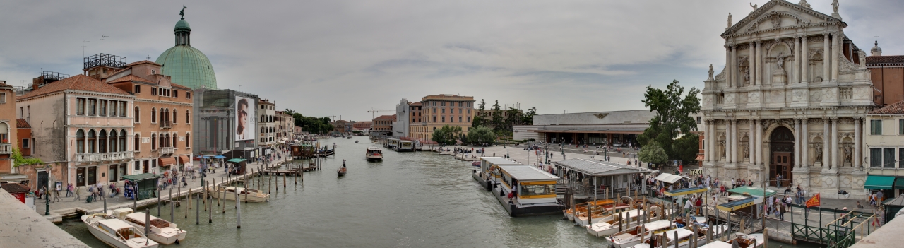 Venice - View southwest from Scalzi Bridge - Blended